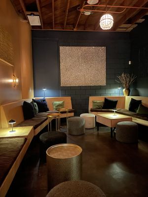Good Neighbor Bar by null