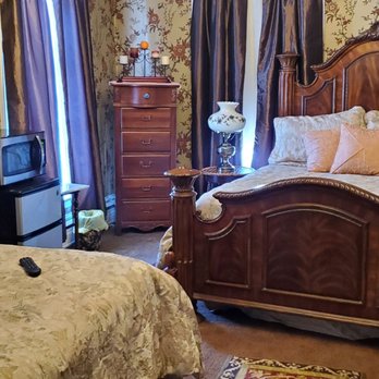 Victorian Inn Bed & Breakfast - Hotels Near Me - Lock Haven, Pennsylvania Victorian Inn Bed & Breakfast - Hotels Near Me - Lock Haven, Pennsylvania