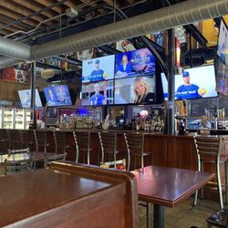 Fitter's Pub - Great space!