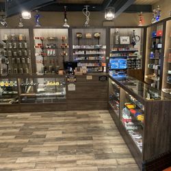 Uptown Cigar And Smoke - front counter area