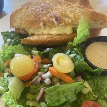 Grilled cheese - Brie and jam