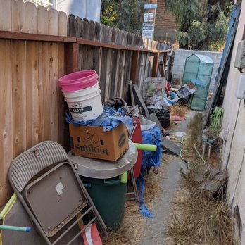 iJunkNOW - Before - Junk Removal & Hauling Near Me