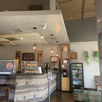 Earth Bistro - Nice rustic look counter as you enter. - Pizza Near Me - Temecula, California