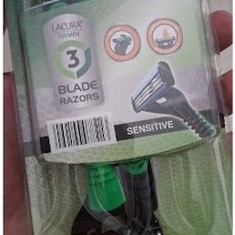 $2.99 razers 4-pack. Can't wait to give shaving my head a try with this. $2.99 razers 4-pack. Can't wait to give shaving my head a try with this.