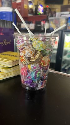 Henry's Uptown Bar by null