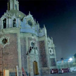Templo del Pocito - Vista nocturna.