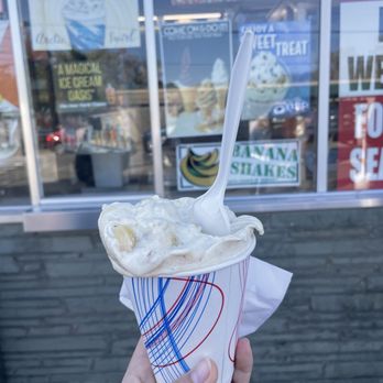 Page's - Banana Pudding Arctic Swirls - Ice Cream & Frozen Yogurt Near Me - Pittsburgh, Pennsylvania Page's - Banana Pudding Arctic Swirls - Ice Cream & Frozen Yogurt Near Me - Pittsburgh, Pennsylvania