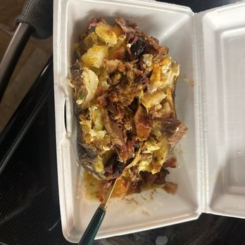 Pappas Bar-B-Q - Baked potato with "sauced chopped beef" - Barbeque Near Me - Houston, Texas Pappas Bar-B-Q - Baked potato with "sauced chopped beef" - Barbeque Near Me - Houston, Texas