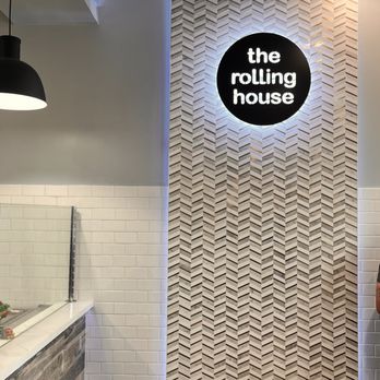 The Rolling House - Cool sign that you can take a picture in front of if you want to - Ice Cream & Frozen Yogurt Near Me - San Pablo, California