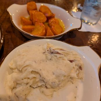 Hopscotch - Lettuce wraps, mashed potatoes and glazed carrots - New American Near Me - Oklahoma City, Oklahoma