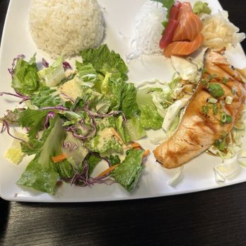 Harumi Sushi - Salmon and sashimi bento boxes - Sushi Bars Near Me - Seaside, California Harumi Sushi - Salmon and sashimi bento boxes - Sushi Bars Near Me - Seaside, California