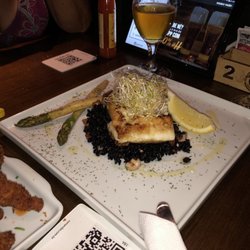 The Nicolas Pub - Pescada Amarela com arroz negro