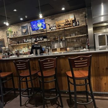 56 Kitchen - Solon - Restaurant bar area - New American Near Me - Solon, Ohio 56 Kitchen - Solon - Restaurant bar area - New American Near Me - Solon, Ohio