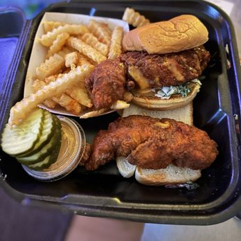 Dave's Hot Chicken - Chicken Shop Near Me - Greensboro, North Carolina