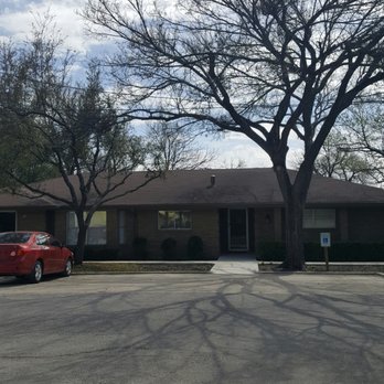 Hutto's Affordable Chiropractor - Front exterior of building - Chiropractors Near Me - Hutto, Texas Hutto's Affordable Chiropractor - Front exterior of building - Chiropractors Near Me - Hutto, Texas
