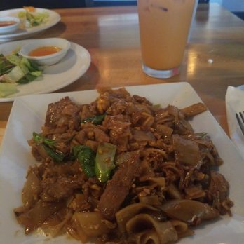 Mint Thai Kitchen - Pad see ewe - Thai Near Me - Houston, Texas