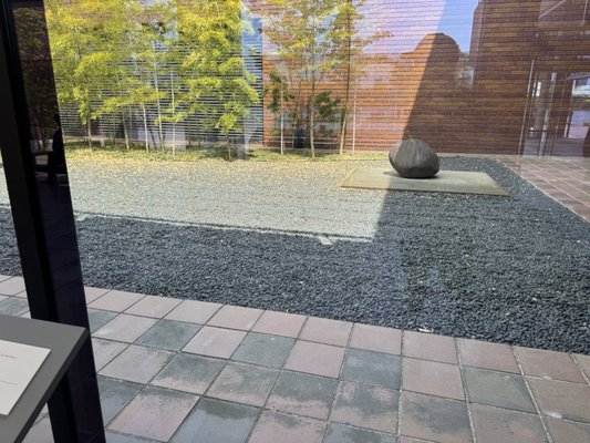 Fukuoka Art Museum by null