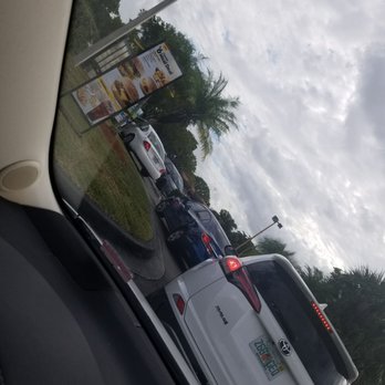 McDonald's - Long lines as usual - Burgers Near Me - Tamarac, Florida