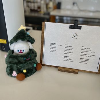 Ssum Coffee - the menu at the counter - cute and minimal decorations - Coffee & Tea Near Me - Anaheim, California Ssum Coffee - the menu at the counter - cute and minimal decorations - Coffee & Tea Near Me - Anaheim, California