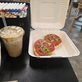Junction Coffee Bar - Coffee & Tea Near Me - St Davids, Ontario