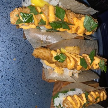 Earls Kitchen + Bar - Shrimp sushi taco - New American Near Me - Miami, Florida Earls Kitchen + Bar - Shrimp sushi taco - New American Near Me - Miami, Florida