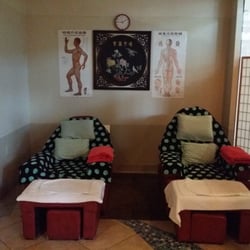 Mist Of Avalon Massage - Relax foot massage chair.