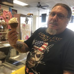 Butterfinger waffle cones are awesome Butterfinger waffle cones are awesome
