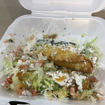 El Banquetazo - Food Stands Near Me - Lawndale, California