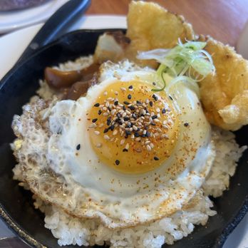 Koko Head Cafe - Koko Moco - Breakfast & Brunch Near Me - Honolulu, Hawaii