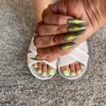 Venetian Nail Lounge - Nails & pedi with Tracy & Erik - Nail Salons Near Me - Moreno Valley, California Venetian Nail Lounge - Nails & pedi with Tracy & Erik - Nail Salons Near Me - Moreno Valley, California