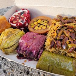 Osmanlizadeler Baklava - Nice assortment