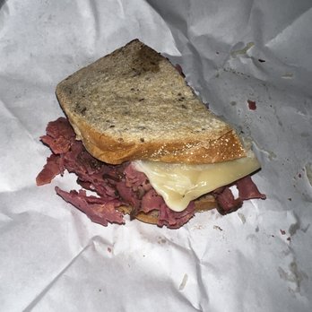 Diggers Deli - N.Y. Reuben-Brisket - Delis Near Me - Vacaville, California