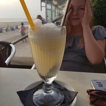 Giftbude - Christiane Spezial - Bitter Lemon mit Zitroneneis - International Near Me - Norderney, NI