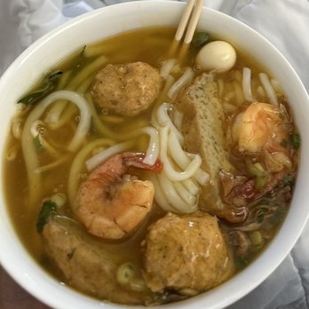 Co Ba Saigon - Banh canh cha cua was ok. Fish cake and quail eggs not fresh - Vietnamese Near Me - Sacramento, California