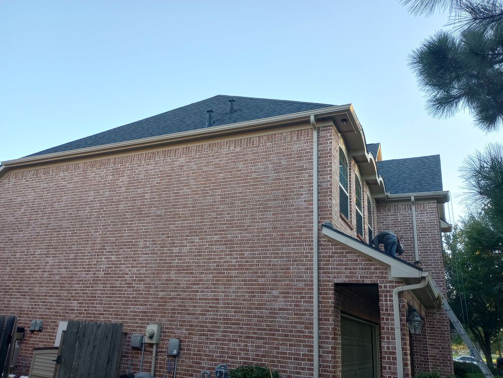 Slide of Orellanas Construction