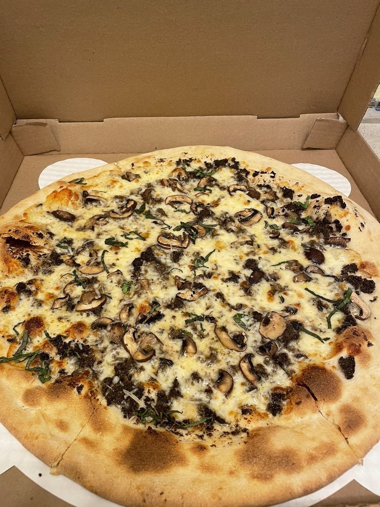 Food from Pangea Pizzeria