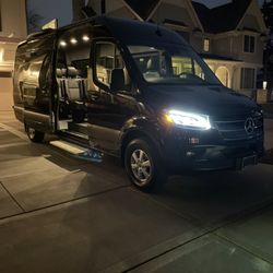 Black Label Limo - SHUTTLE SPRINTER VAN