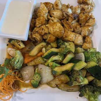 Royal Asian Bistro - Chicken hibachi with vegetables and yum yum sauce - Chinese Near Me - Orange City, Florida Royal Asian Bistro - Chicken hibachi with vegetables and yum yum sauce - Chinese Near Me - Orange City, Florida