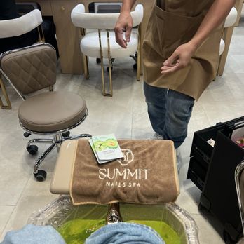 Summit Nails Spa - Foot massage - Nail Salons Near Me - Las Vegas, Nevada