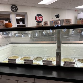 The Creamery - Ice Cream & Frozen Yogurt Near Me - Hilton, New York The Creamery - Ice Cream & Frozen Yogurt Near Me - Hilton, New York