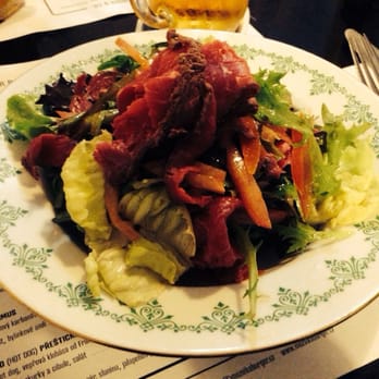 Mozaika Burger & CO. - Beef salad - Burgers Near Me - Prague, Puerto Rico