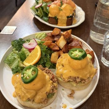 Four Chairs - Chipotle Benny - Breakfast & Brunch Near Me - San Francisco, California