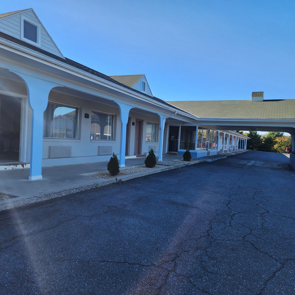 Rockbridge Inn - Outside - Hotels Near Me - Lexington, Virginia Rockbridge Inn - Outside - Hotels Near Me - Lexington, Virginia