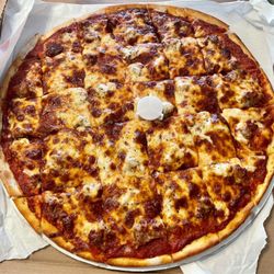 Italian Villa Pizza - XL thin crust, tavern-style cheese and sausage