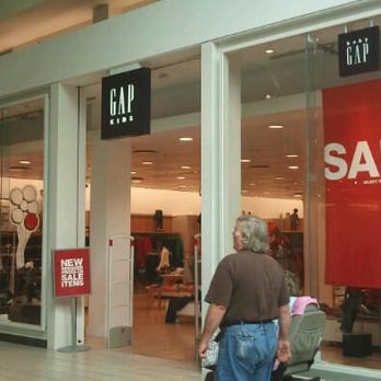 Gap Factory - Women's Clothing Near Me - Coquitlam, British Columbia
