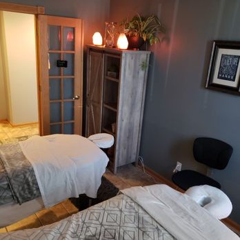 Massage Therapy Clinic - We offer Couples Massages! - Massage Therapy Near Me - Davison, Michigan