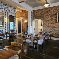 Brood Restaurant and Bar - The main dining room of the restaurant and an entrance to the bar.