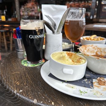 The Bleeding Horse - Guinness, Irish pale ale, steak pie with mash, etc - Pubs Near Me - Dublin, D