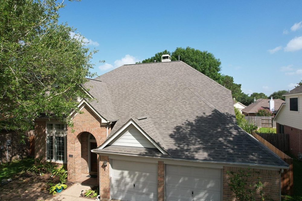Slide of Vista Roofing and Restoration