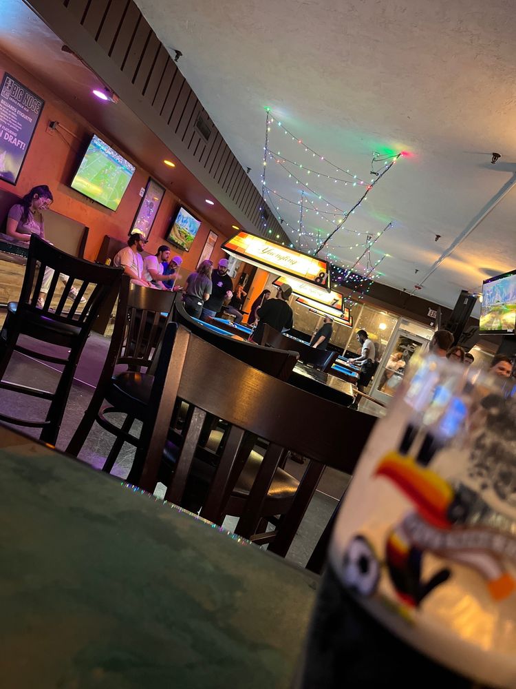 SILVER Q BILLIARDS & SPORTS BAR Updated September 2024 82 Photos